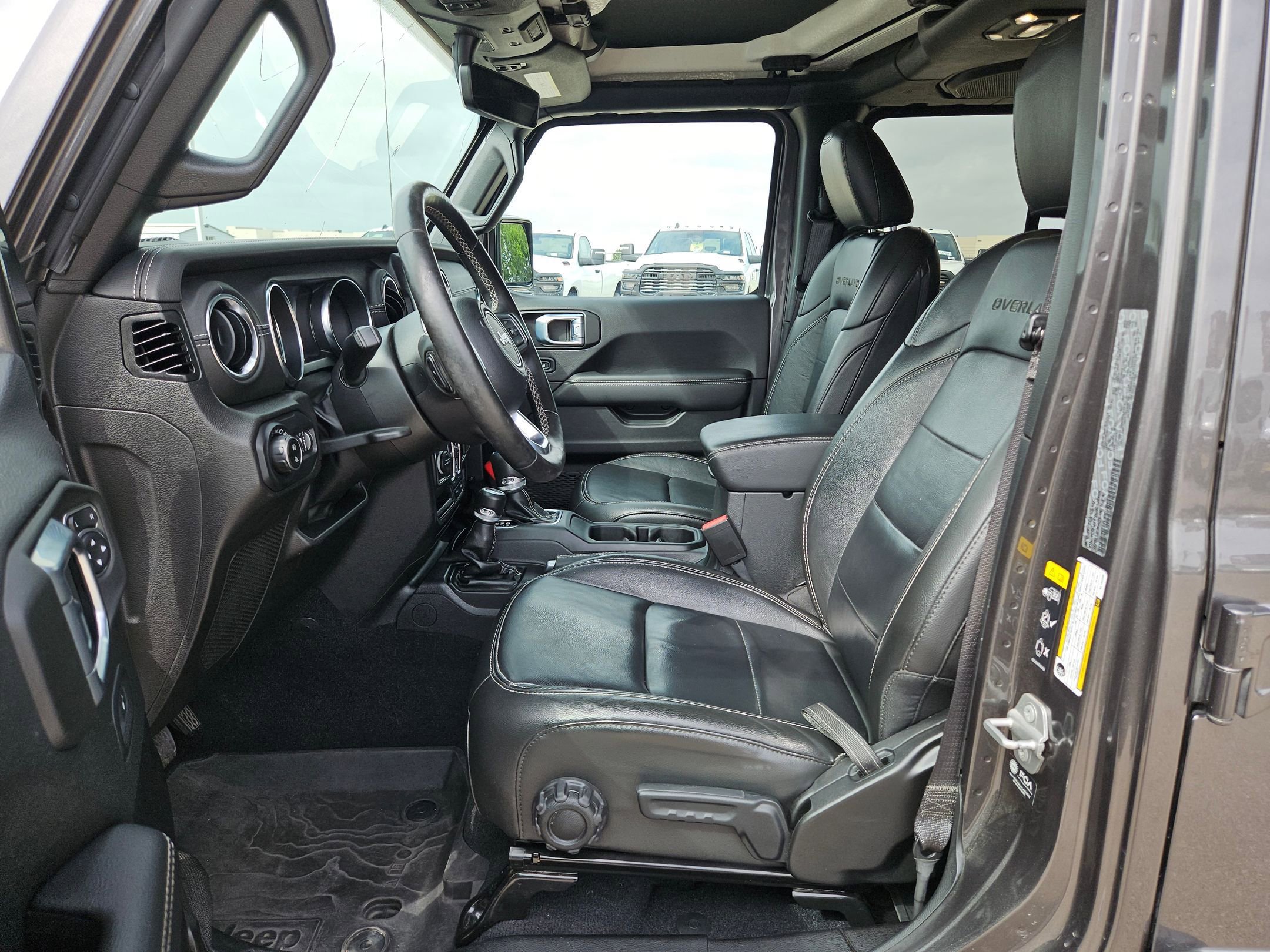 Used 2022 Jeep Gladiator Overland w/ Popular Equipment Package image 9