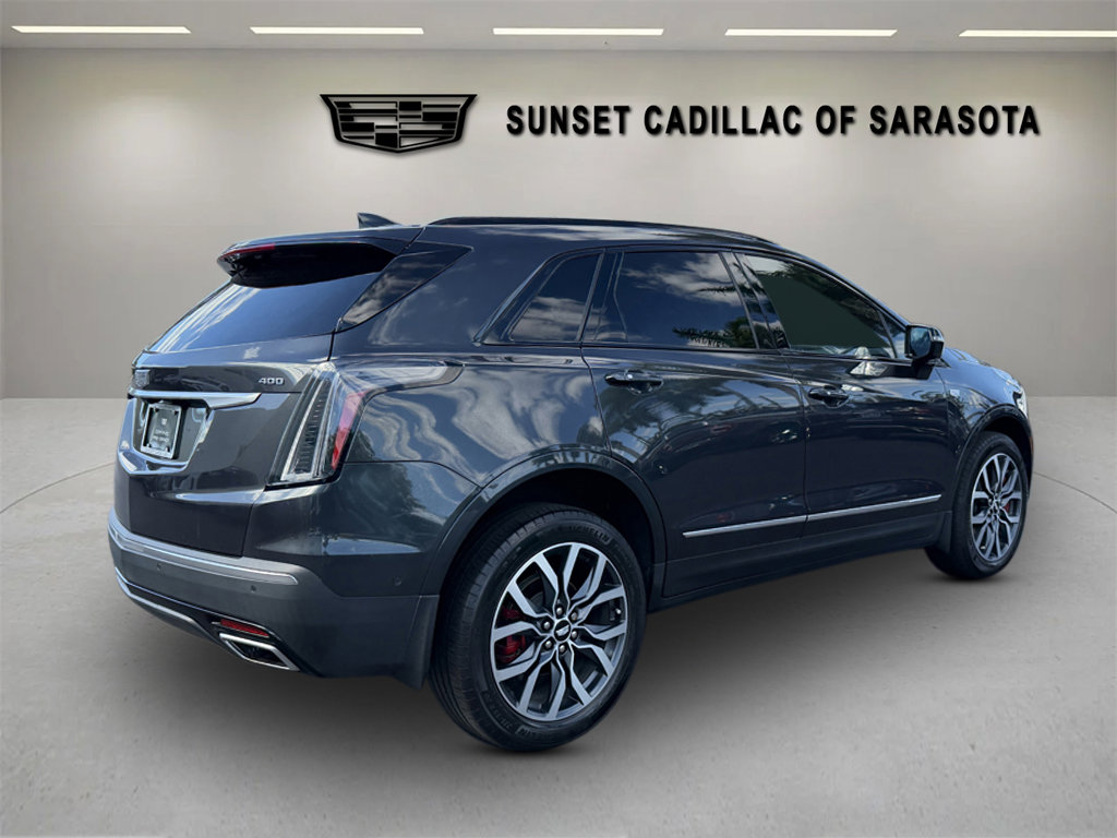 Certified 2022 Cadillac XT5 Sportv w/ Technology Package image 3
