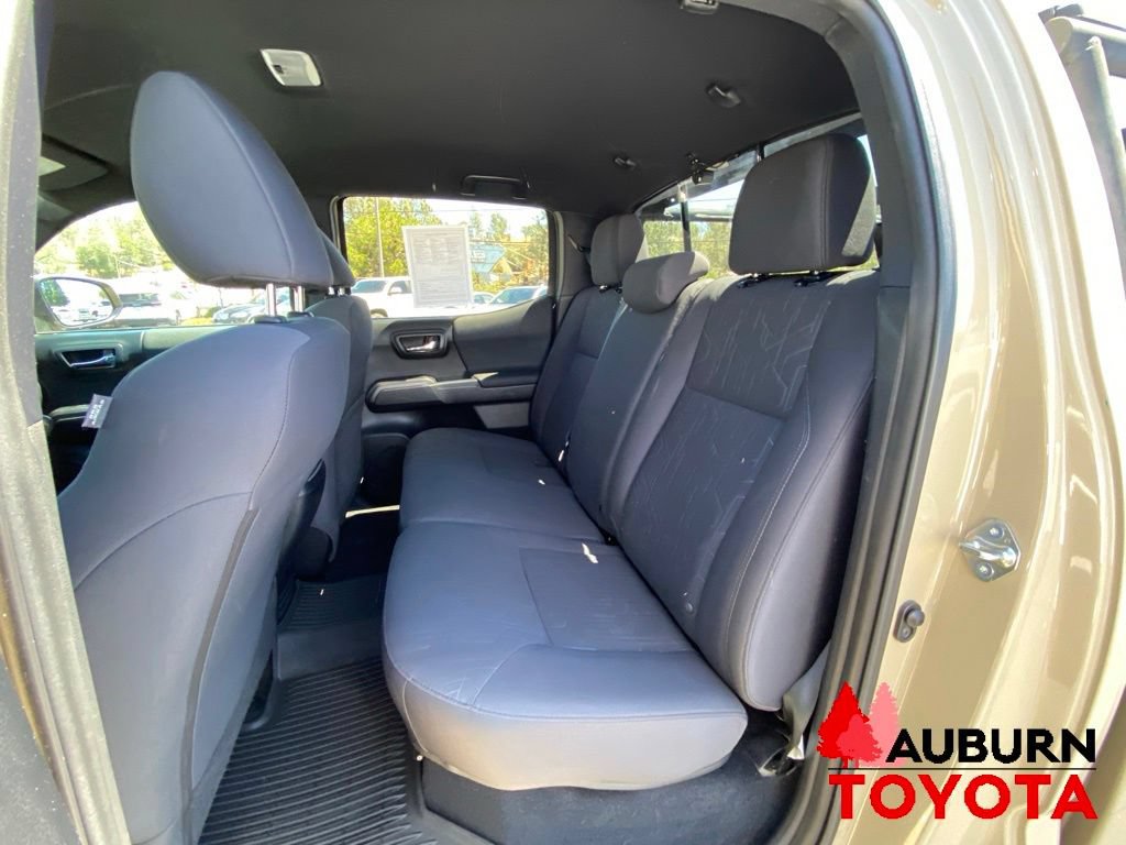 Used 2018 Toyota Tacoma TRD Sport AWD/4WD image 27