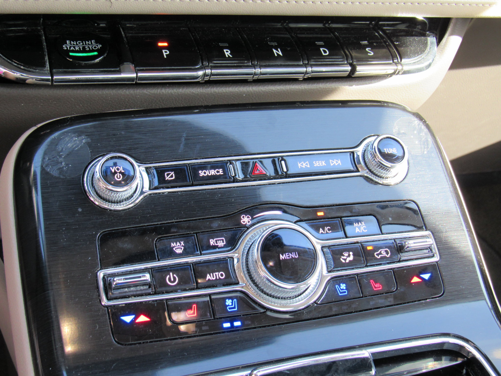 Certified 2022 Lincoln Nautilus Reserve image 18