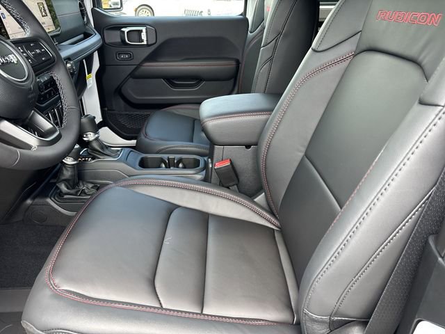 New 2025 Jeep Wrangler Rubicon AWD/4WD image 27