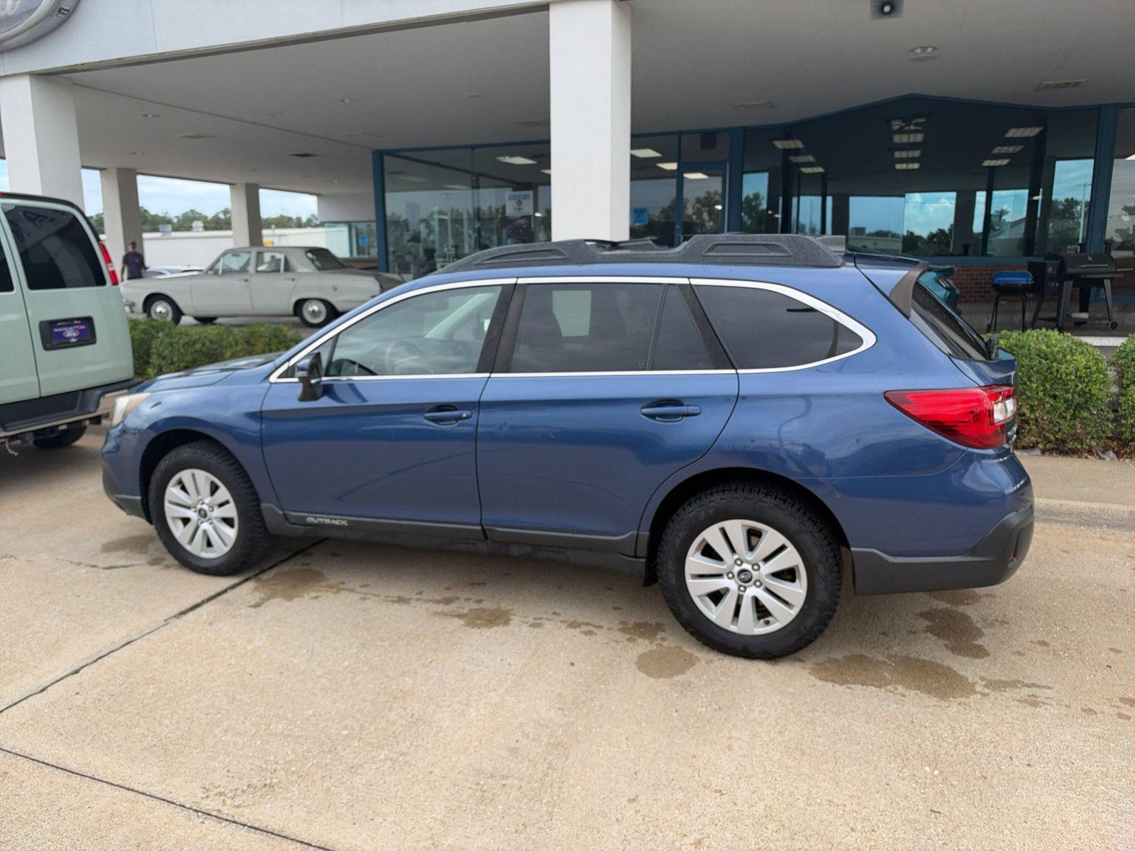 Used 2019 Subaru Outback 2.5i Premium AWD/4WD image 8