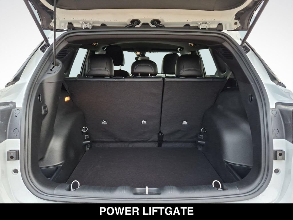 New 2026 Jeep Compass Latitude AWD/4WD image 23