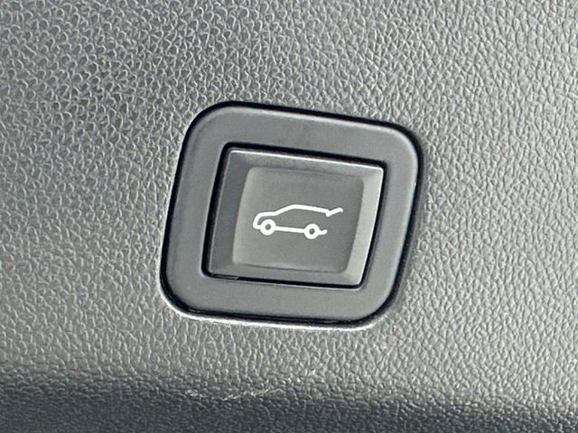 Used 2024 Chevrolet Tahoe LT image 19