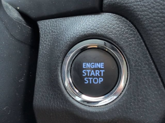 Certified 2022 Toyota RAV4 XLE FWD image 26