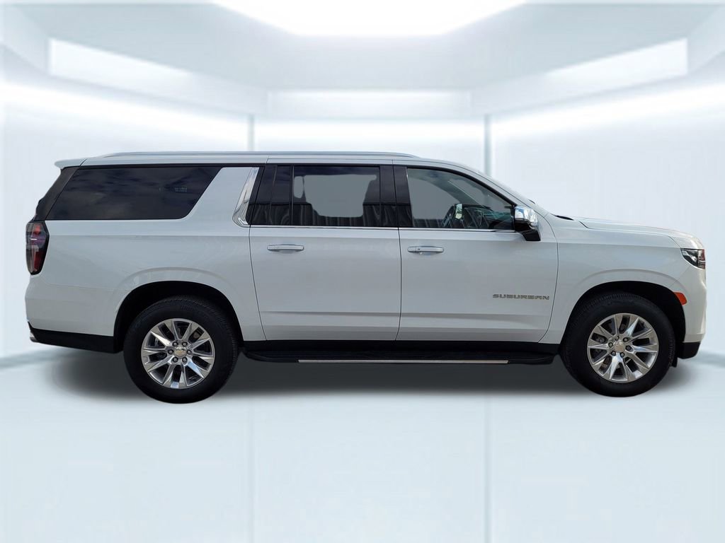 Used 2023 Chevrolet Suburban Premier image 7