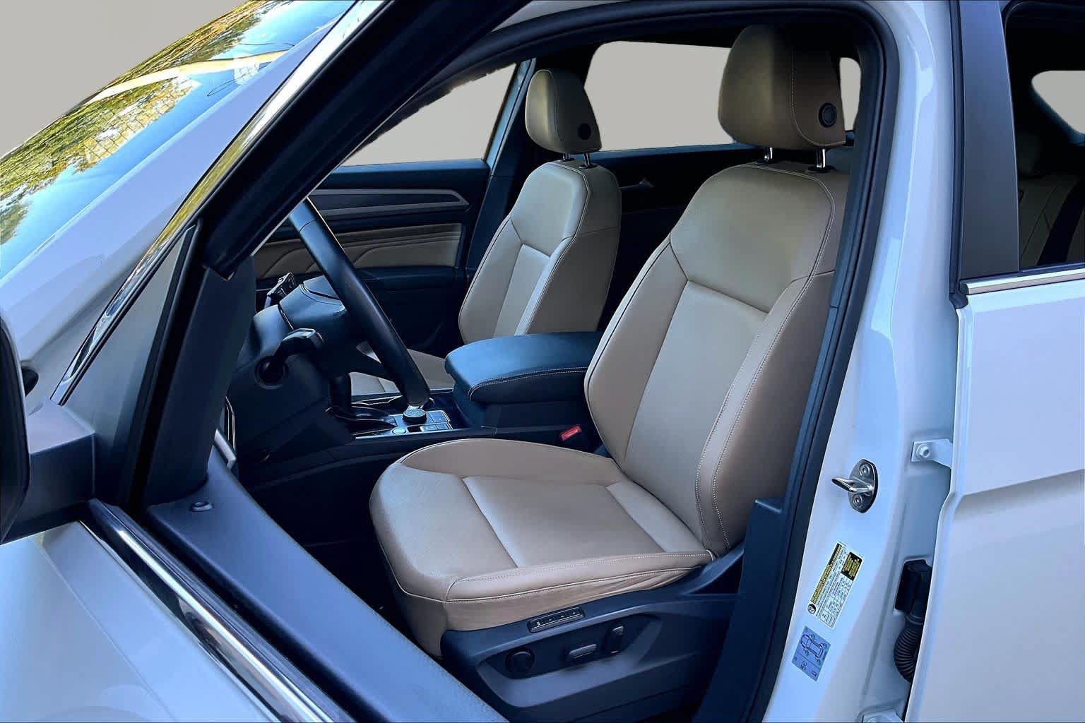 Used 2020 Volkswagen Atlas Cross Sport SEL AWD/4WD image 8