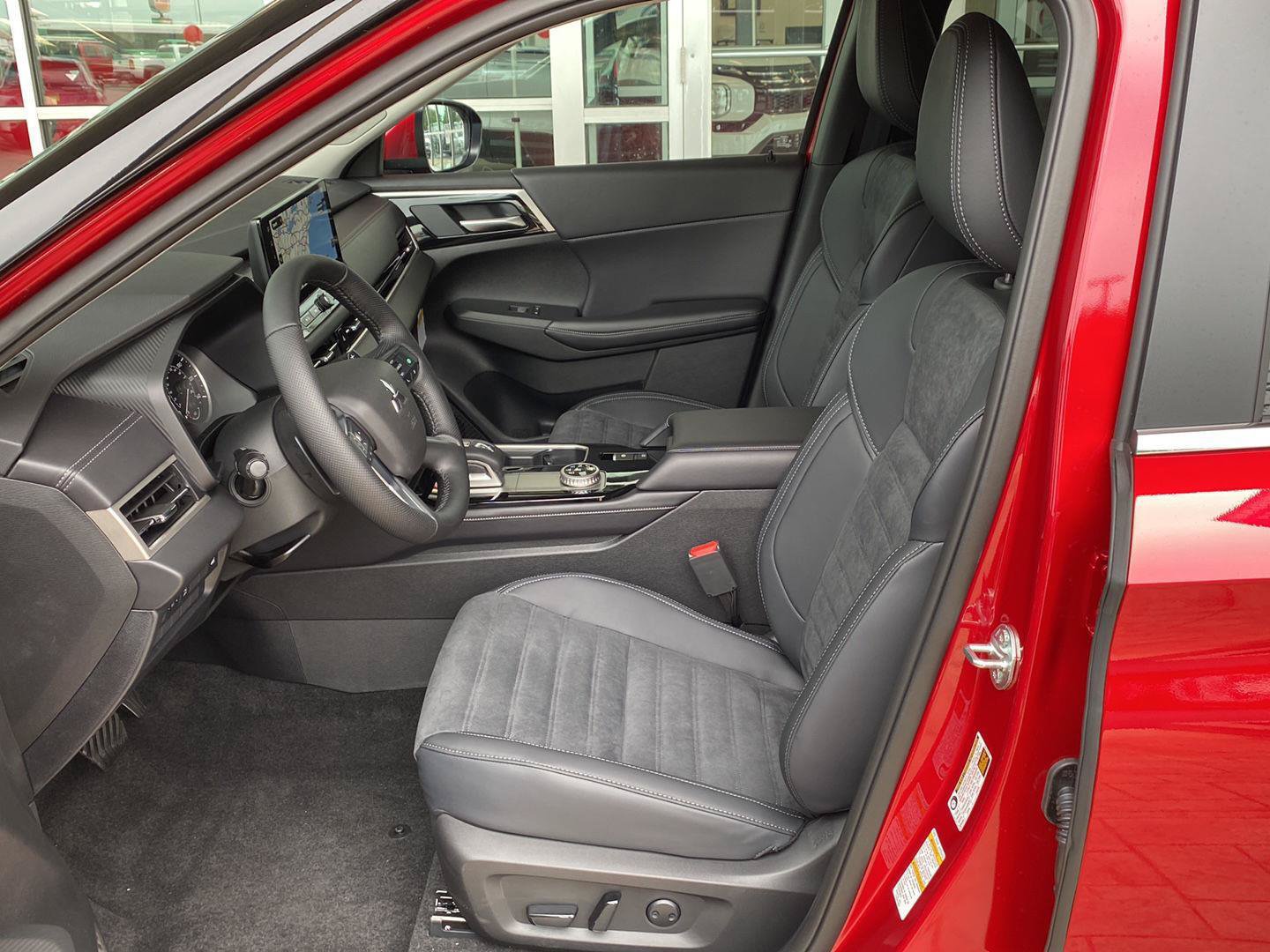 New 2026 Mitsubishi Outlander SE AWD/4WD image 15
