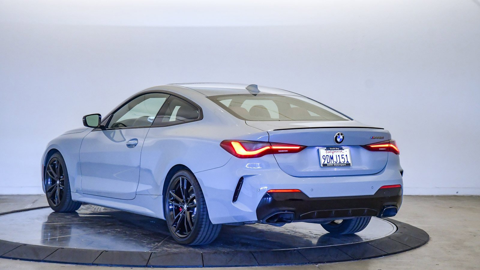 Certified 2023 BMW M440i Coupe w/ Premium Package image 2