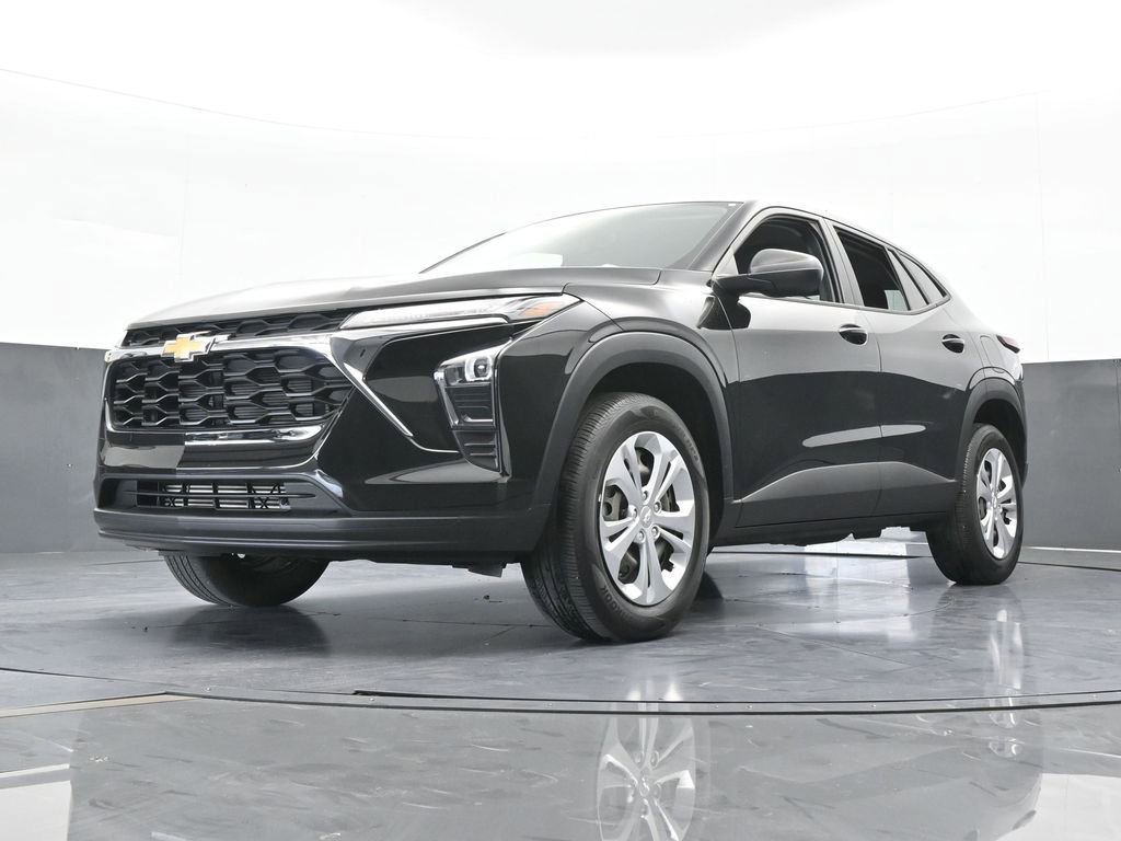 Used 2024 Chevrolet Trax LS image 54