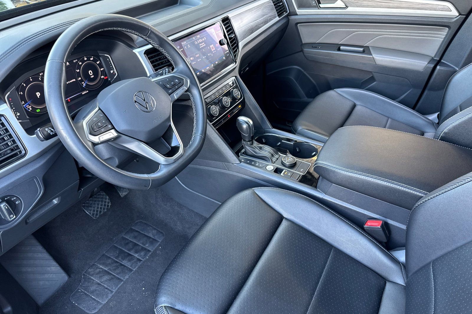 Used 2022 Volkswagen Atlas Cross Sport SE image 10