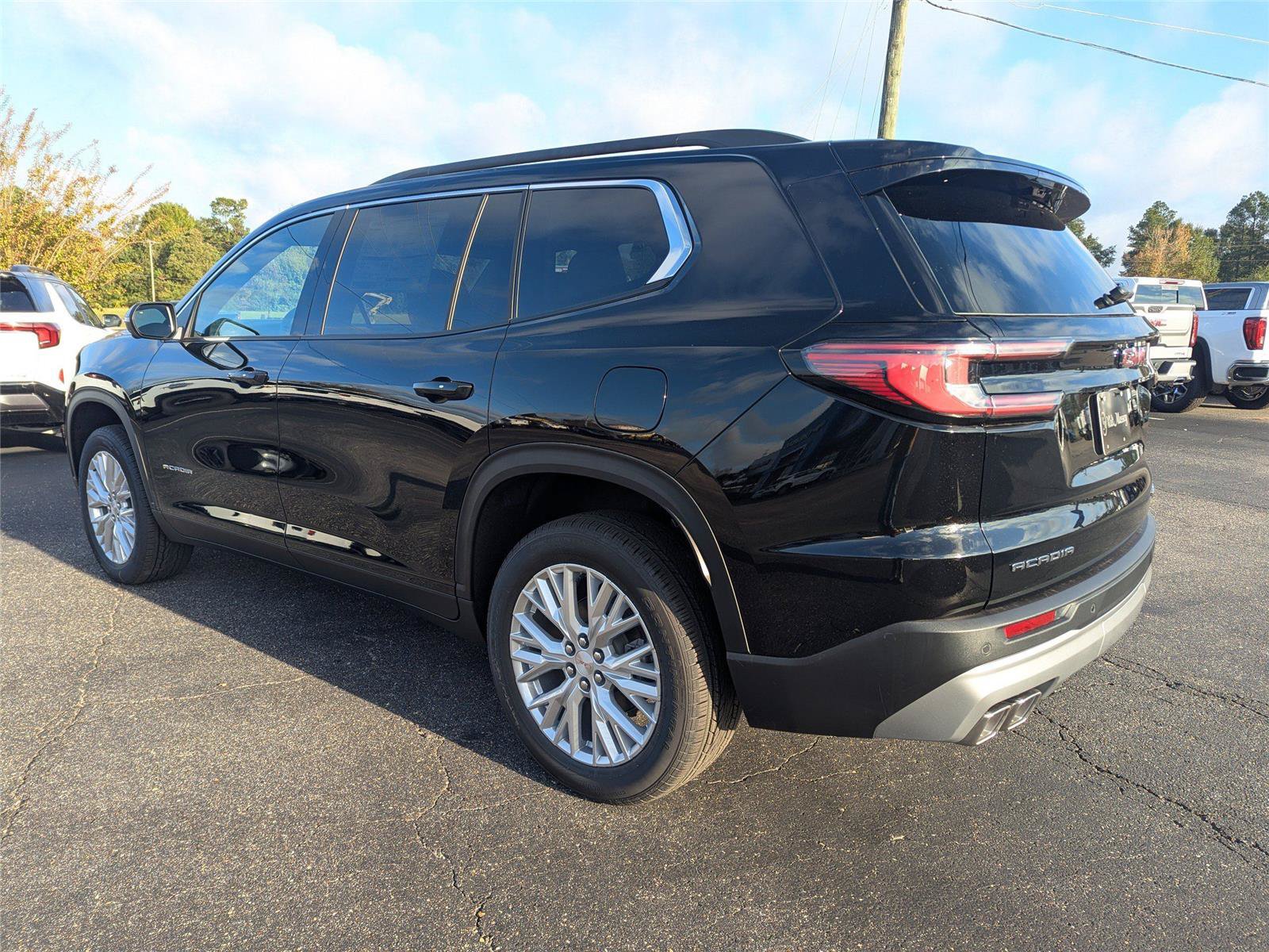 New 2026 GMC Acadia Elevation w/ Elevation Premium Package FWD image 5