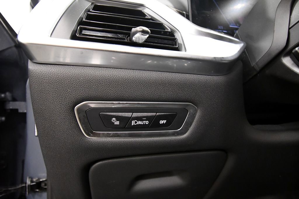 Used 2026 BMW X7 xDrive40i AWD/4WD image 24