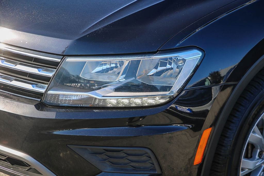 Used 2019 Volkswagen Tiguan S w/ Driver Assistance Package FWD image 4