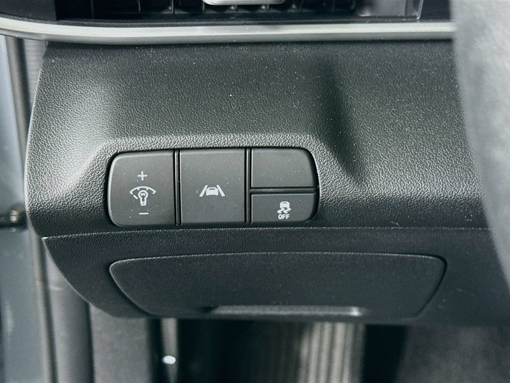 Certified 2023 Hyundai Elantra SEL FWD image 18