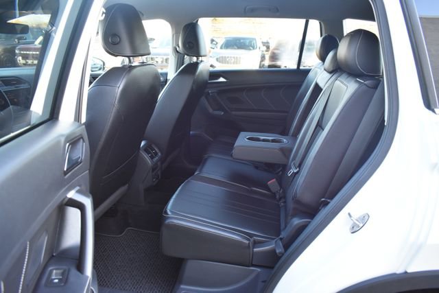 Used 2023 Volkswagen Tiguan SE image 33