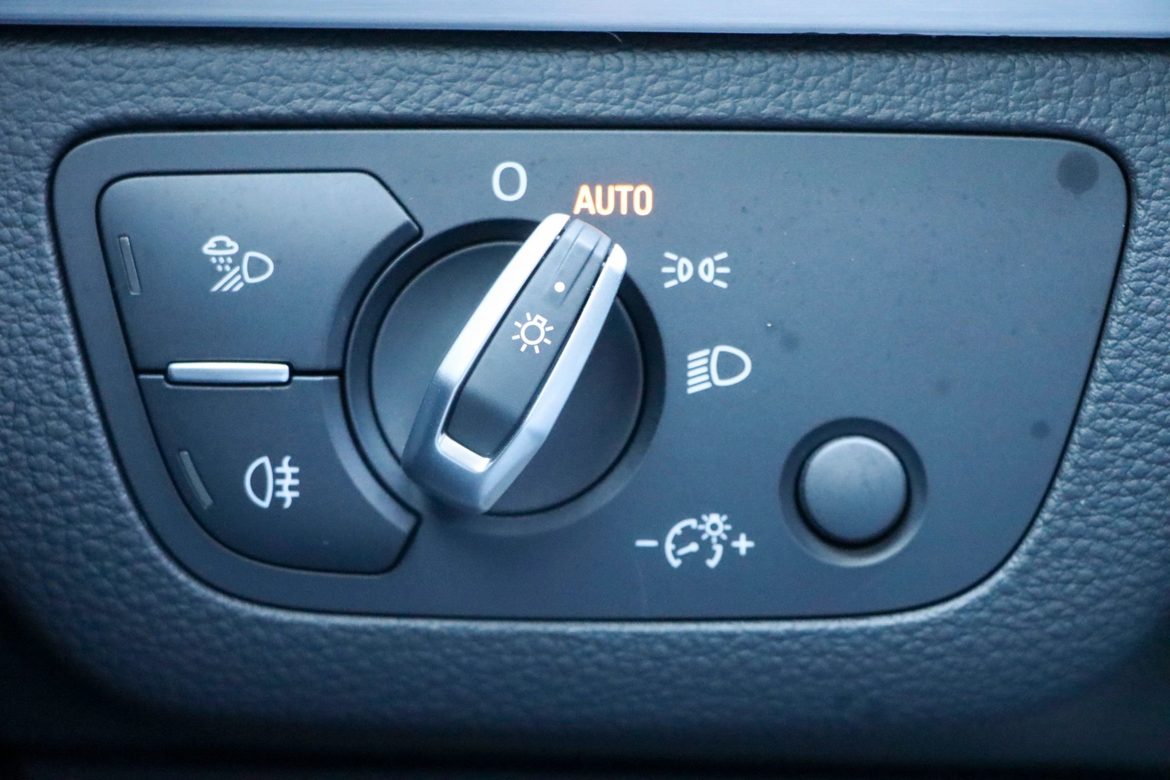 Used 2021 Audi SQ5 Premium Plus w/ Premium Plus Package image 31