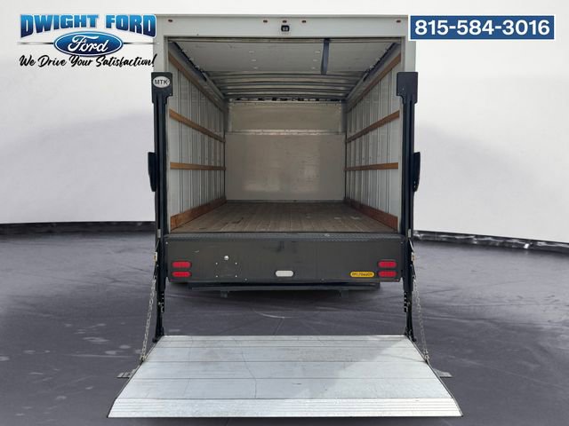 Used 2024 Ford E-350 and Econoline 350 Super Duty image 18