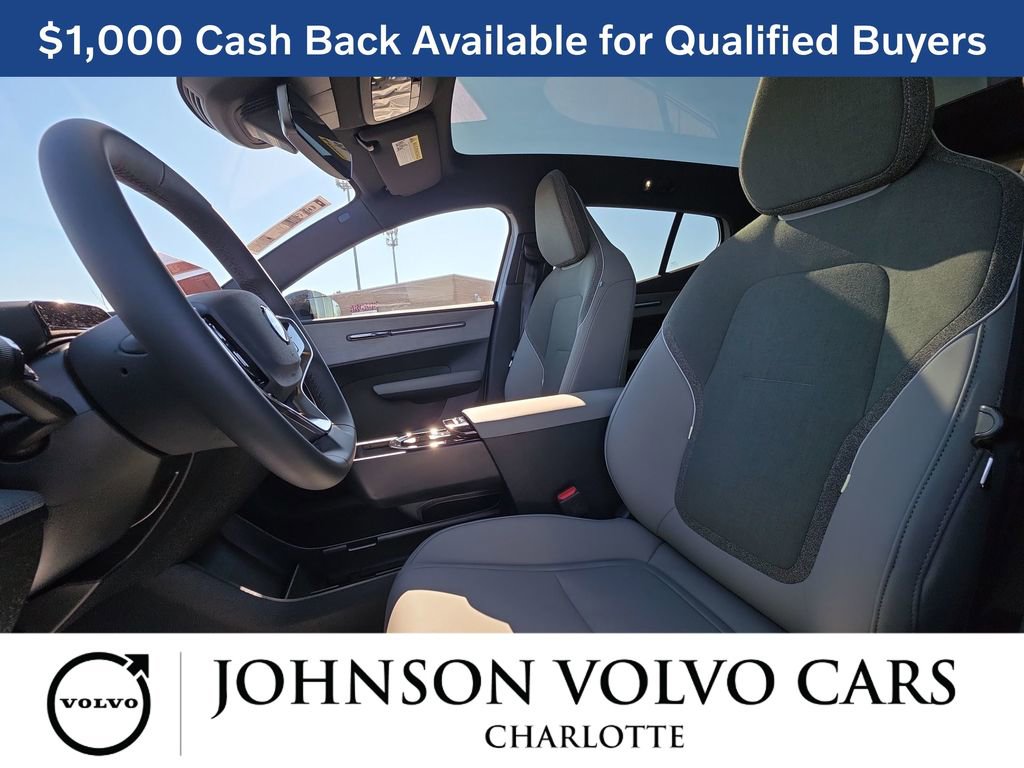 New 2026 Volvo EX30 Ultra w/ Protection Package Premier image 15