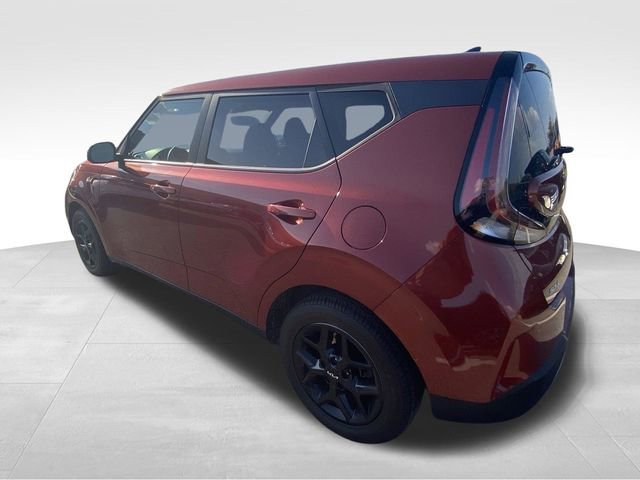 Used 2023 Kia Soul LX w/ LX Technology Package FWD image 6