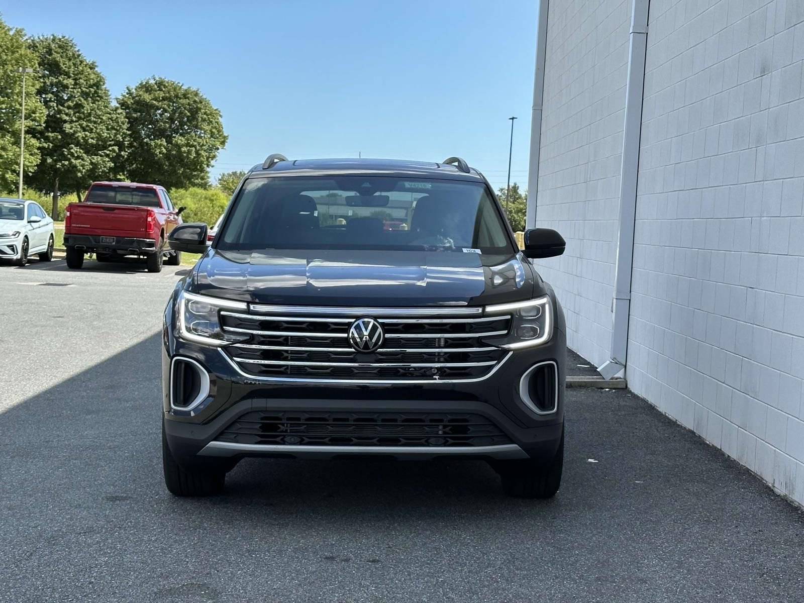 New 2026 Volkswagen Atlas SE image 8