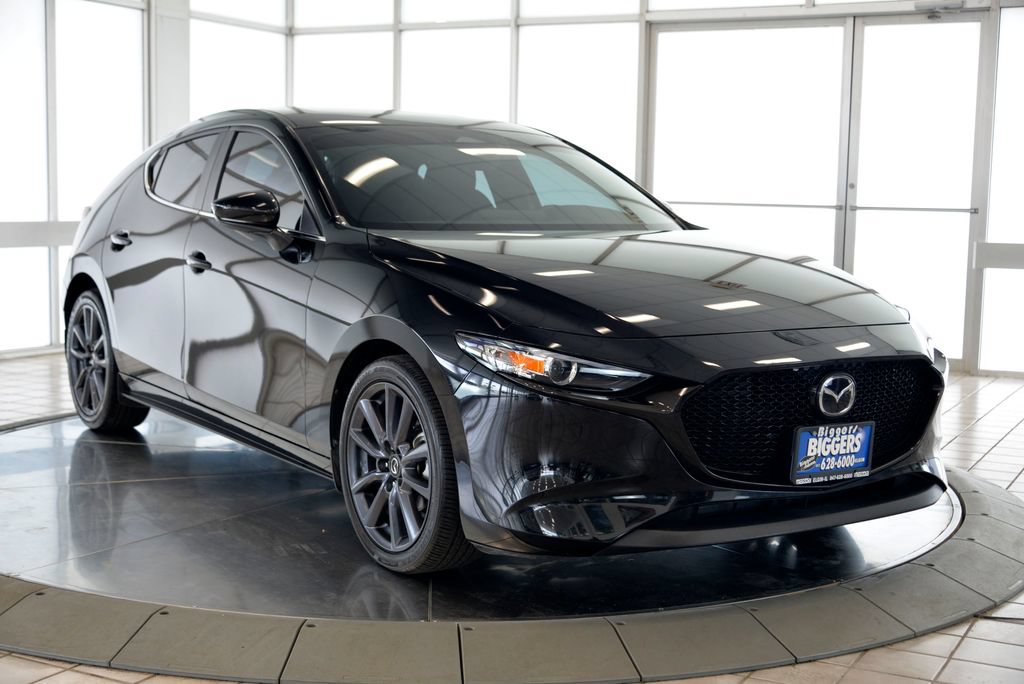Used 2024 MAZDA MAZDA3 s FWD image 2
