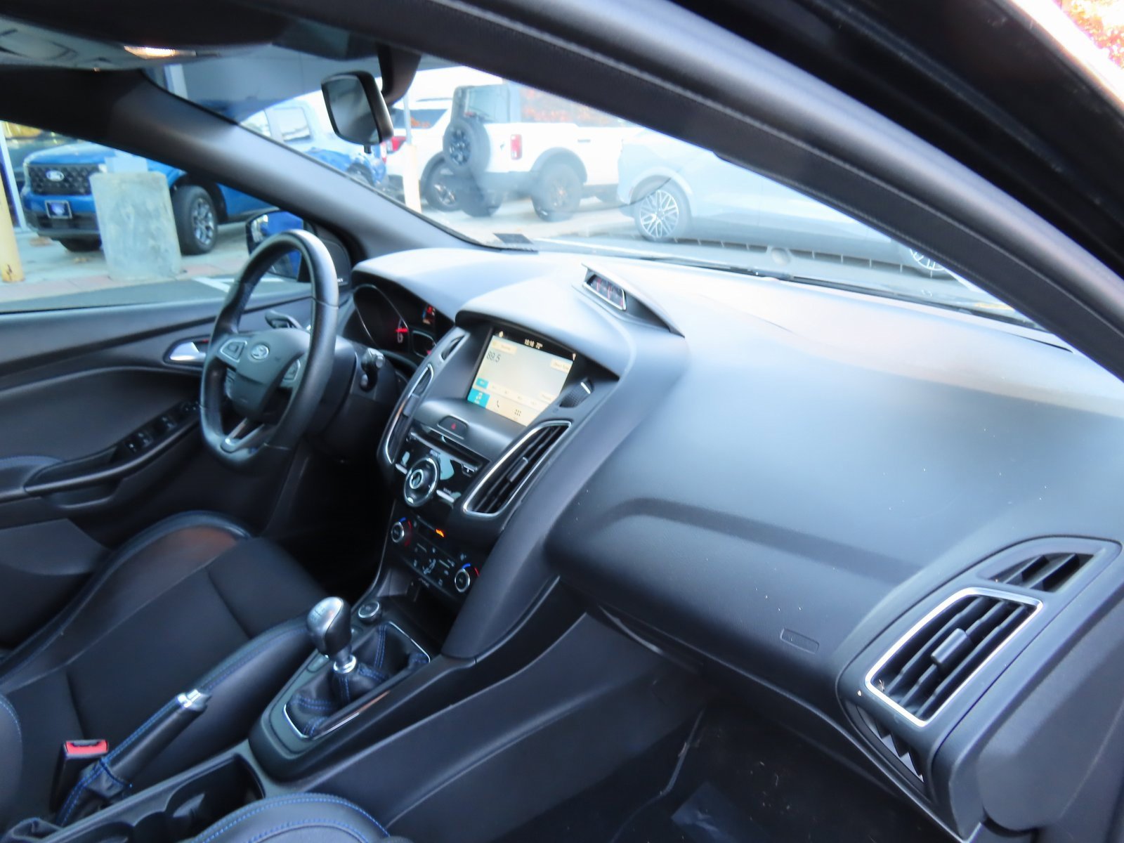 Used 2017 Ford Focus RS image 12