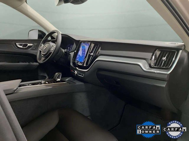 Used 2025 Volvo XC60 B5 Core image 26