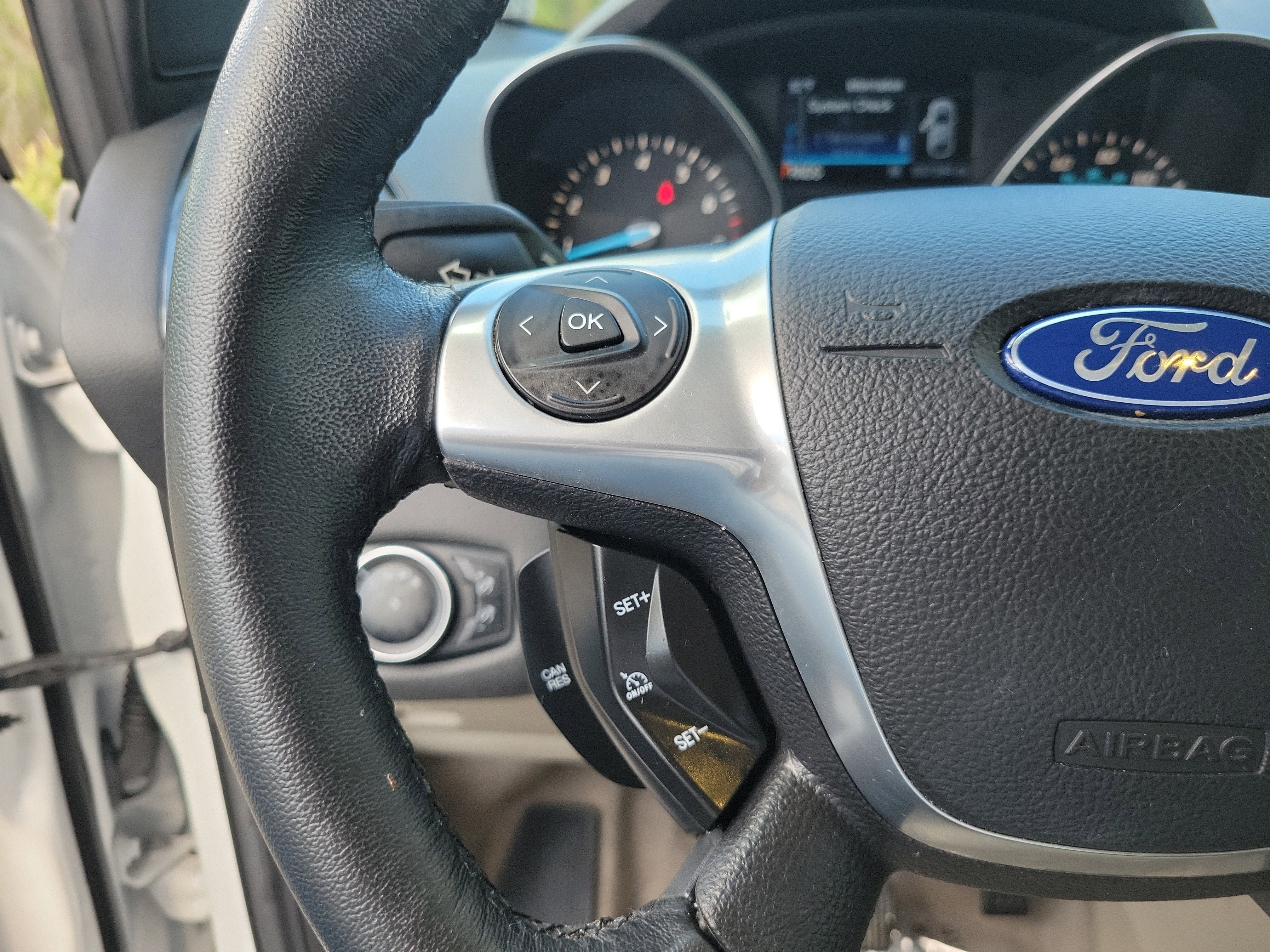 Used 2016 Ford Escape Titanium image 30