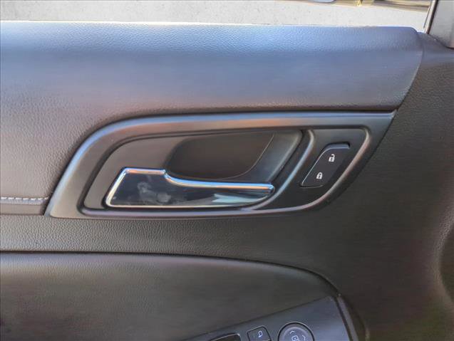 Used 2017 GMC Yukon SLT w/ Open Road Package image 7