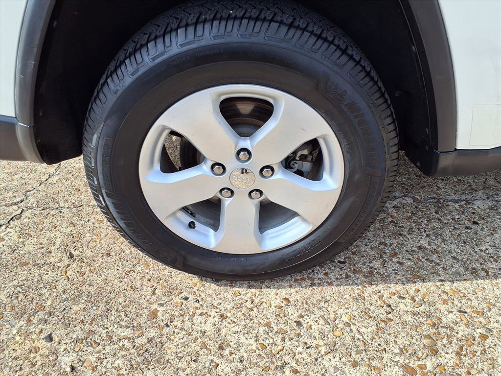 Used 2012 Jeep Grand Cherokee Laredo image 26