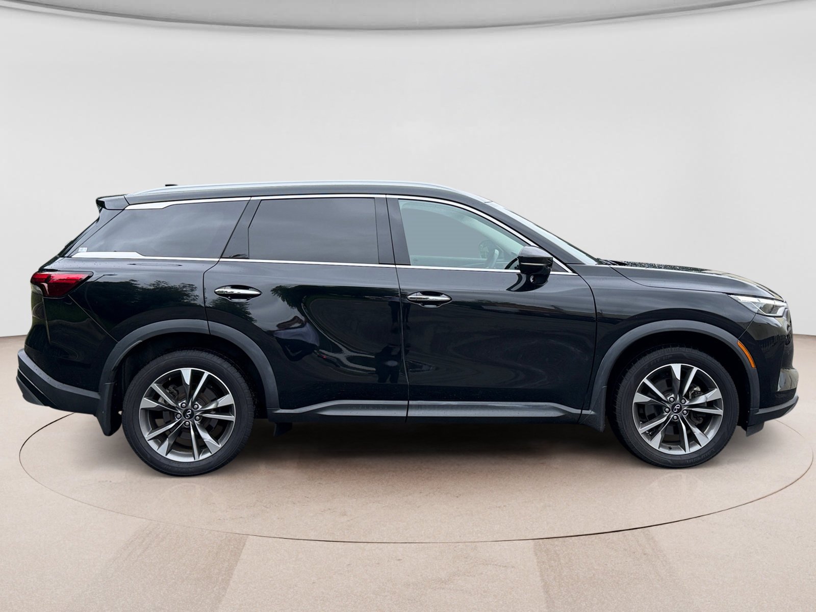 Used 2022 INFINITI QX60 Luxe w/ Cargo Package AWD/4WD image 6