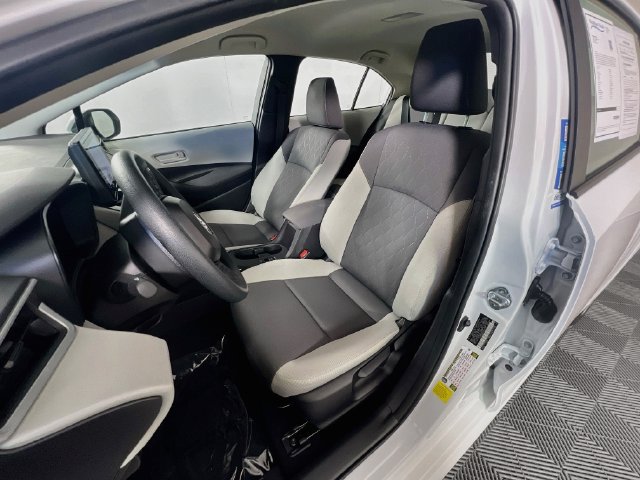 Used 2026 Toyota Corolla LE FWD image 10