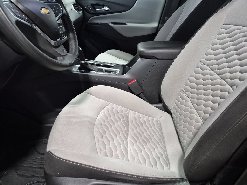 Used 2020 Chevrolet Equinox LS FWD image 21