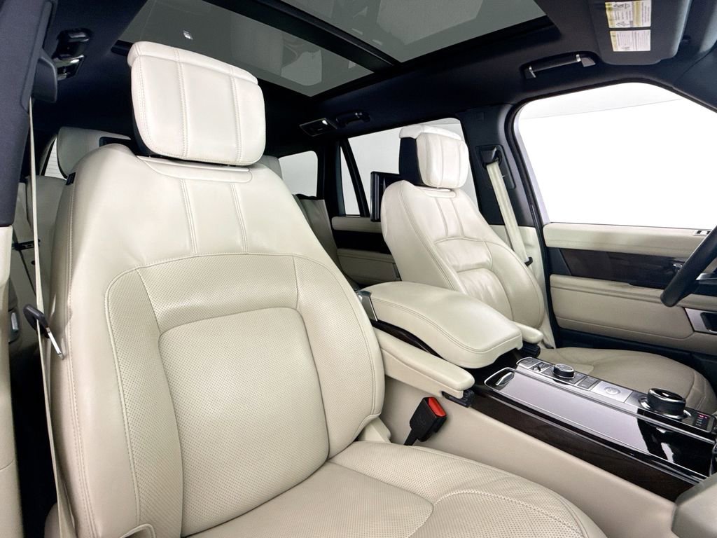 Used 2019 Land Rover Range Rover Long Wheelbase Supercharged AWD/4WD image 14