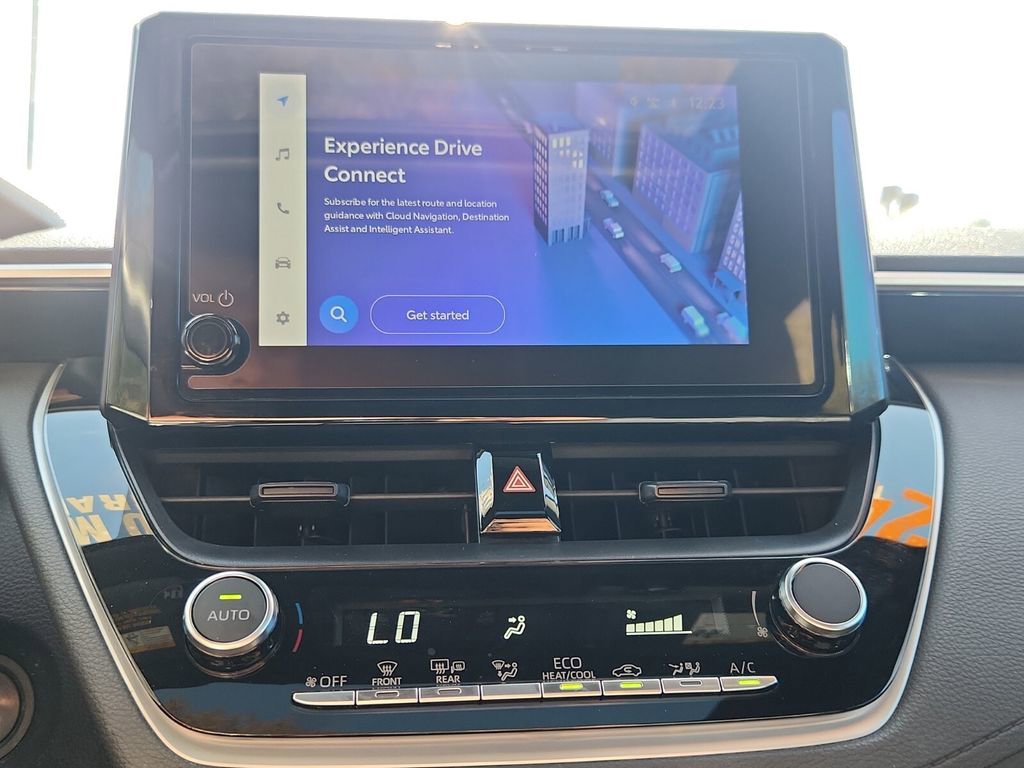 Used 2024 Toyota Corolla Cross SE image 24