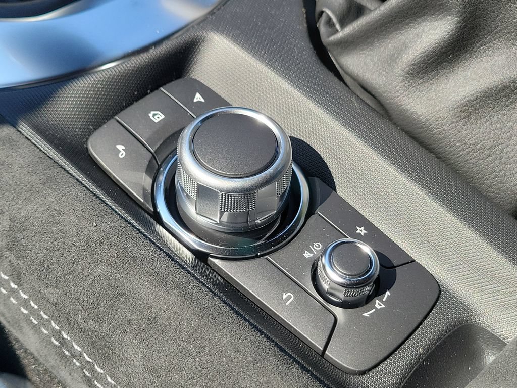 New 2026 MAZDA MX-5 Miata RF Club w/ Interior Package RWD image 32