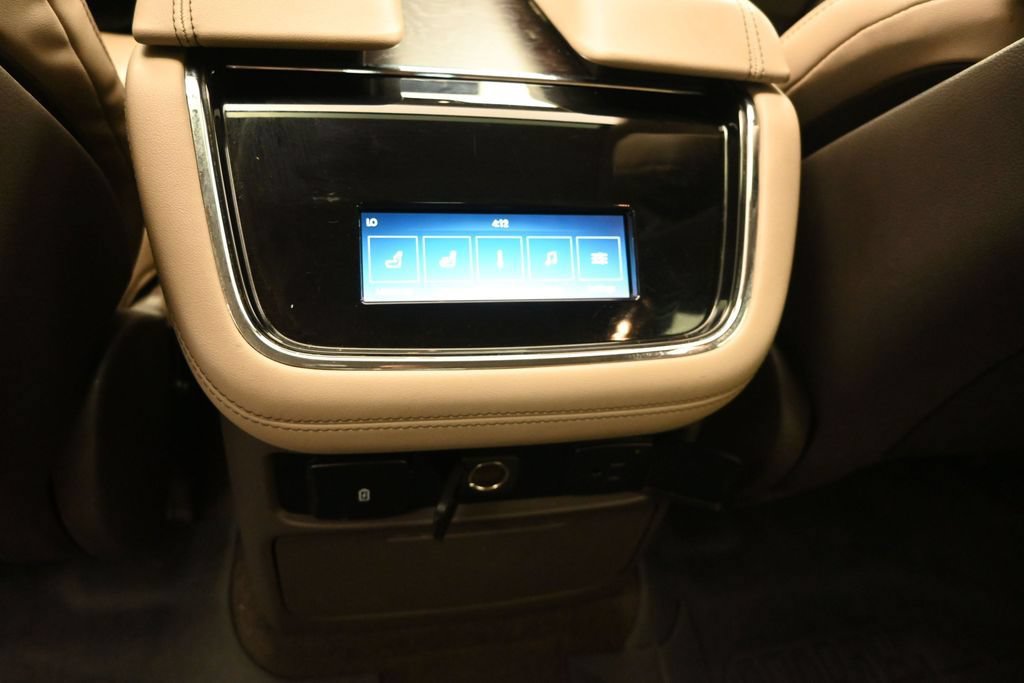 Used 2023 Lincoln Navigator Reserve AWD/4WD image 18
