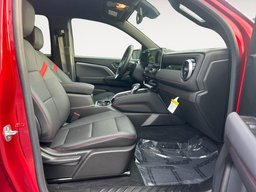 Used 2025 Chevrolet Colorado Z71 w/ Technology Package image 10