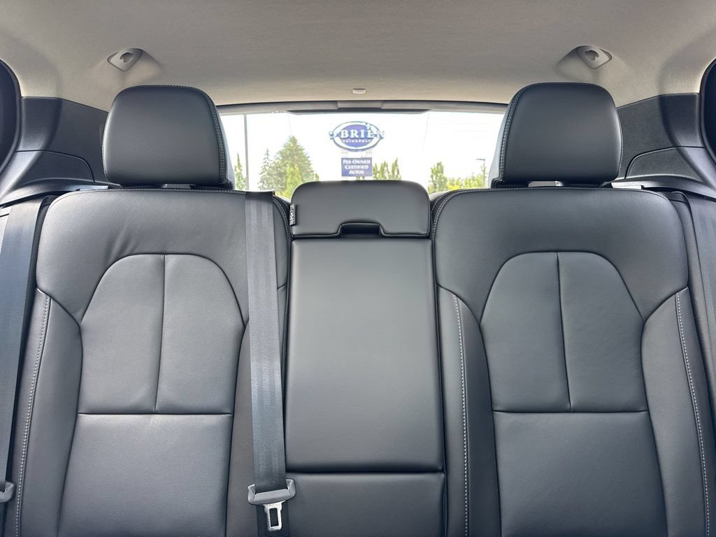 New 2026 Volvo XC40 B5 Plus w/ Climate Package AWD/4WD image 18