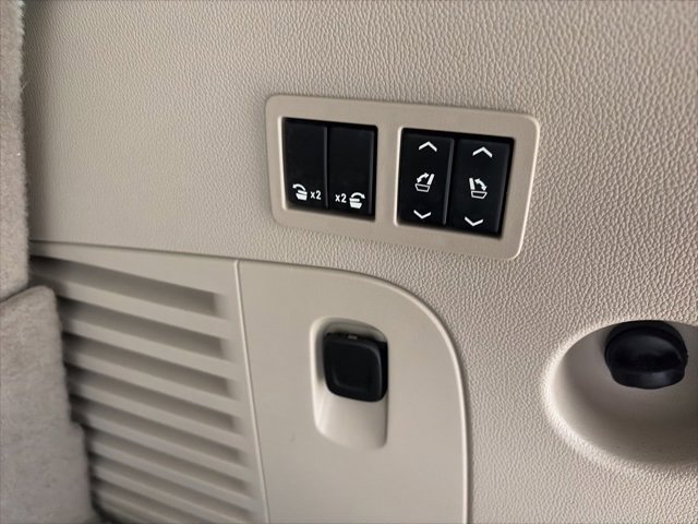 Used 2019 Cadillac Escalade Luxury w/ LPO, Radiant Package image 19