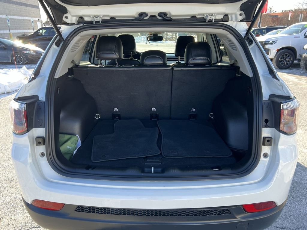 Used 2022 Jeep Compass Latitude image 24