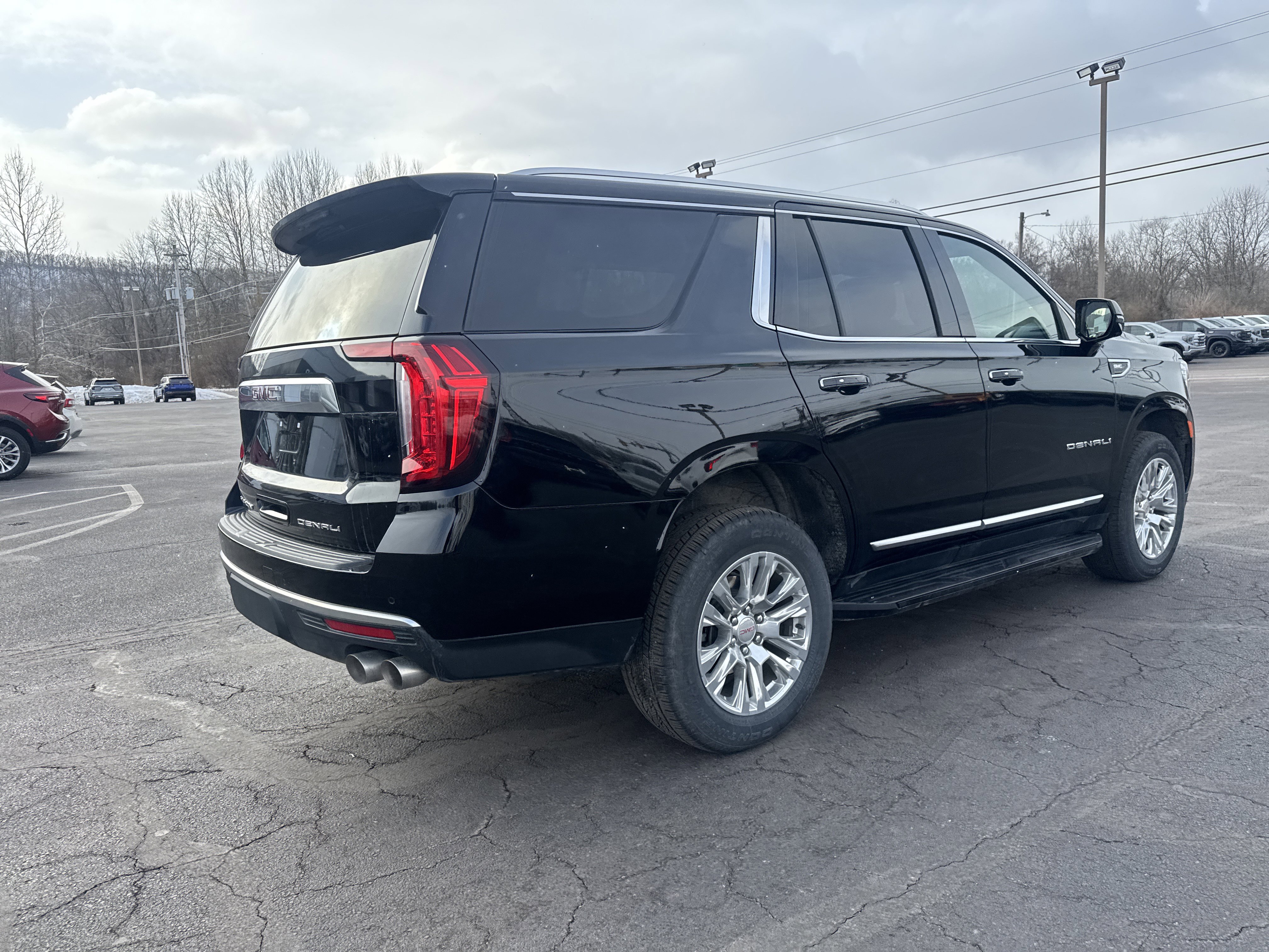 Used 2024 GMC Yukon Denali video 3
