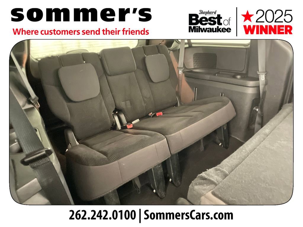 Used 2018 Dodge Grand Caravan SE image 26