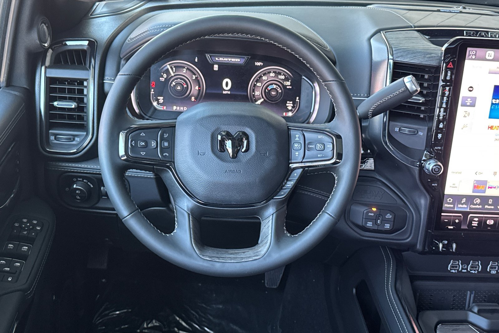 New 2026 RAM 2500 Limited AWD/4WD image 13