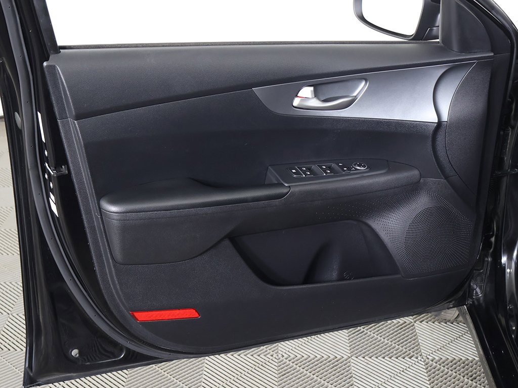 Used 2021 Kia Forte LXS image 12