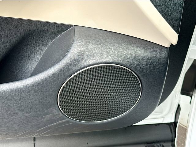 Used 2024 Genesis GV70 2.5T w/ Select Package image 19