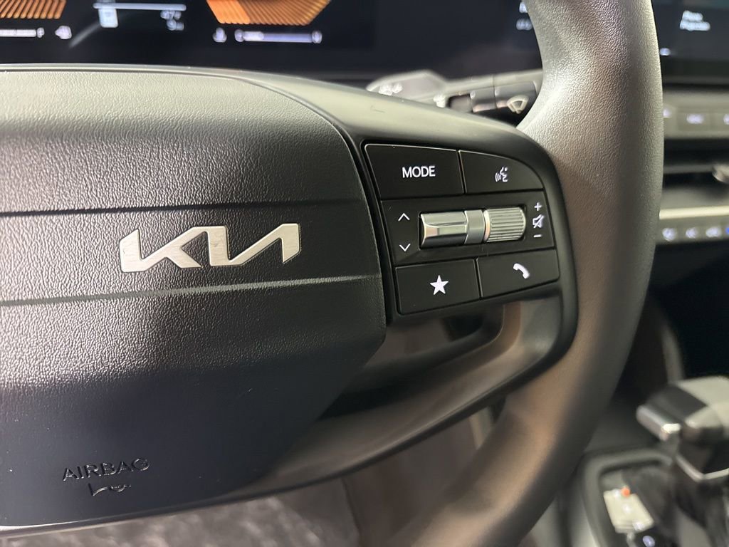 New 2026 Kia K4 LXS image 20