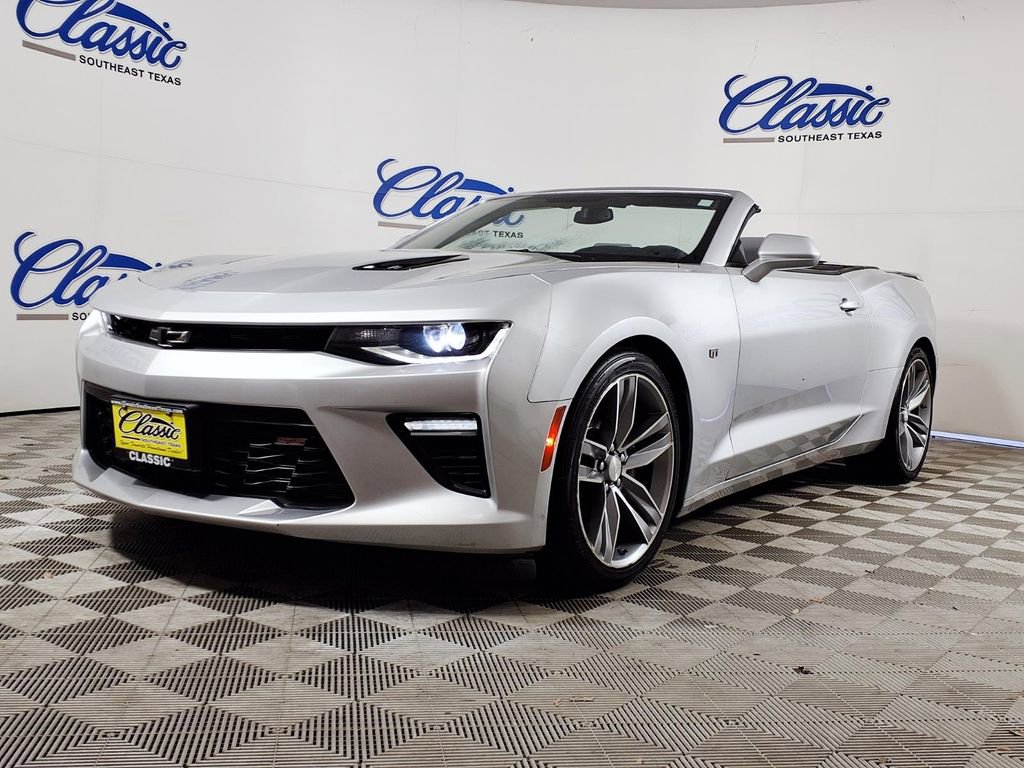 Used 2017 Chevrolet Camaro SS RWD image 5