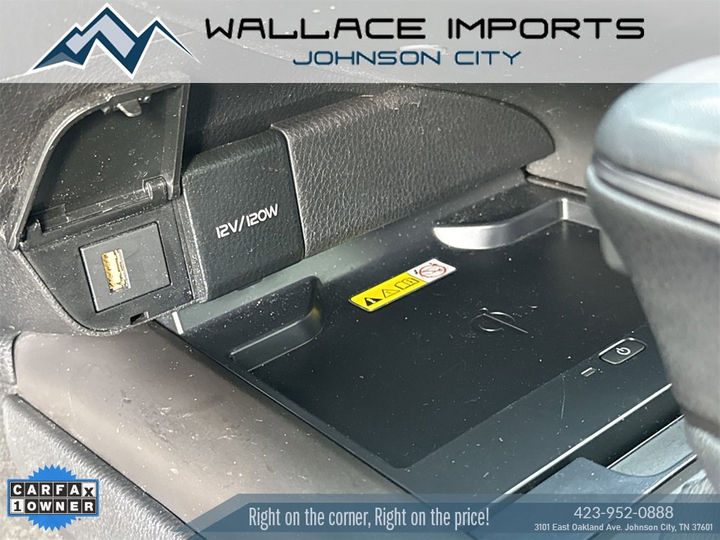 Used 2022 Toyota Camry XSE image 19